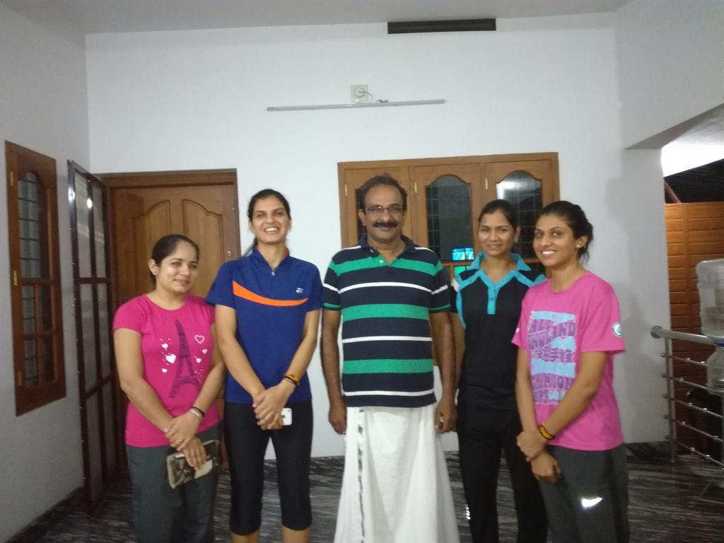 Grace Guest Home Thrissur Buitenkant foto