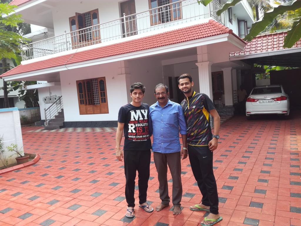 Grace Guest Home Thrissur Buitenkant foto
